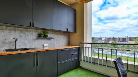 Apartamento T2 com piscina e garagem- em Vilamoura