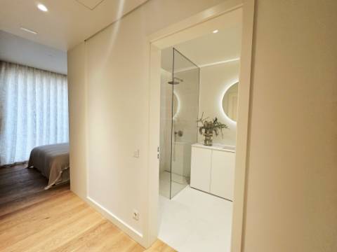 Apartamento excecional com vista mar
