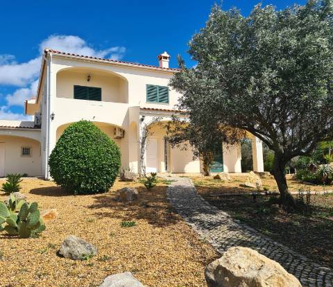 VENDIDA PELA ' TA MAISON DE RÊVE'