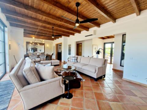 VENDIDA PELA ' TA MAISON DE RÊVE'