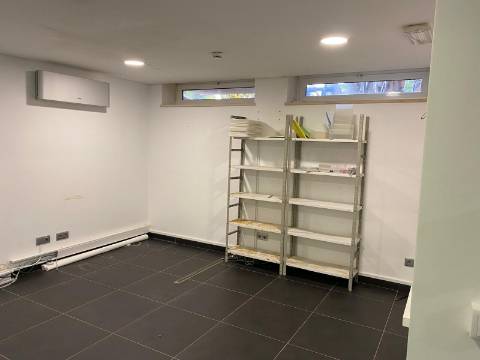 Espaço comercial com excelente localização- Pode ser transformado em casa
