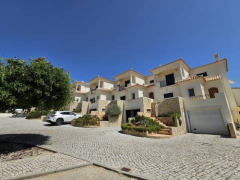 VENDIDA PELA 'TA MAISON DE RÊVE'
