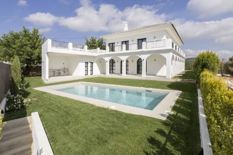 VENDIDA PELA ' TA MAISON DE RÊVE'
