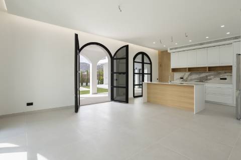 VENDIDA PELA ' TA MAISON DE RÊVE'
