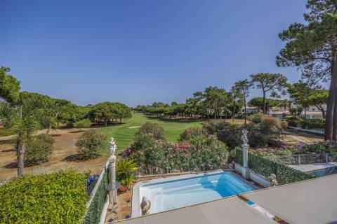 Viver Junto ao Golfe no Coração de Vilamoura