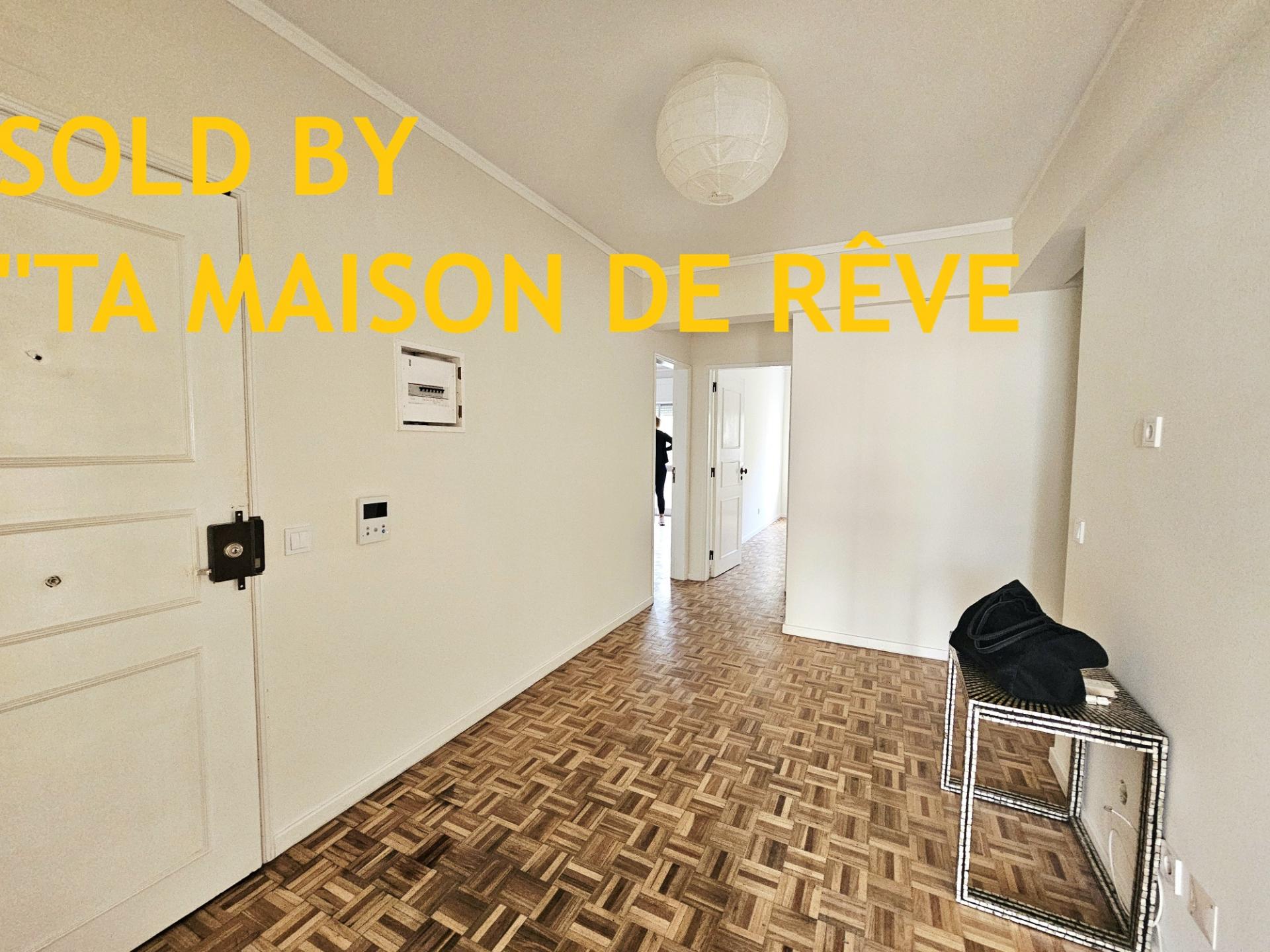 VENDIDA PELA 'TA MAISON DE RÊVE'