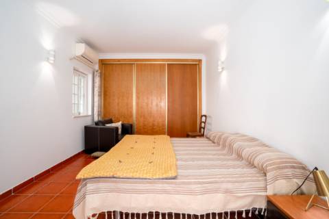 Moradia em condomínio privado, perto de Vale do Lobo