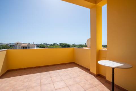 Moradia em condomínio privado, perto de Vale do Lobo