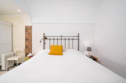Moradia térrea de 3 quartos e piscina