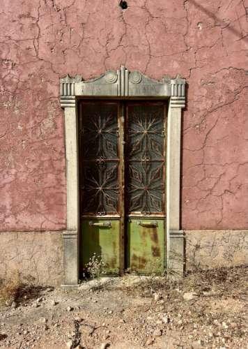 Casa tradicional para renovar I 352 m2 I 3,250 m2 de terrenoI Querença, Loulé