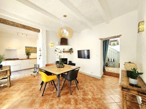 EXCLUSIVIDADE

Moradia renovada com 2 quartos numa aldeia perto de Loulé