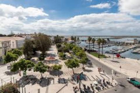 VENDIDA PELA 'TA MAISON DE RÊVE'