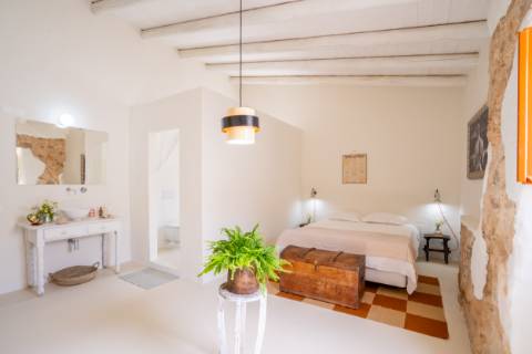 Quinta renovado com muito gosto e vista mar