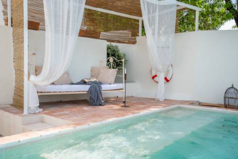 Quinta renovado com muito gosto e vista mar
