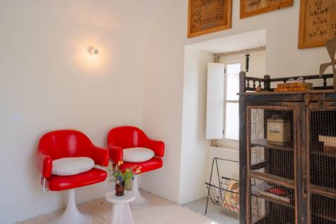 Quinta renovado com muito gosto e vista mar