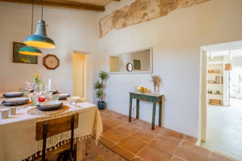 Quinta renovado com muito gosto e vista mar