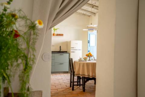 Quinta renovado com muito gosto e vista mar