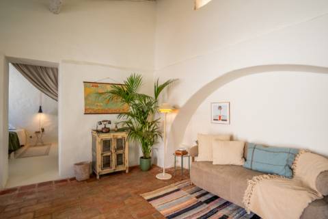 Quinta renovado com muito gosto e vista mar