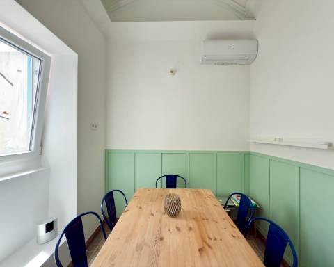 CPCV ASSINADO
Casa com charme autêntico I 2 quartos I Patio I Rooftop no centro histórico de Olhão
