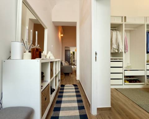 CPCV ASSINADO
Casa com charme autêntico I 2 quartos I Patio I Rooftop no centro histórico de Olhão