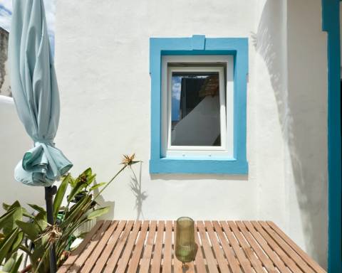 CPCV ASSINADO
Casa com charme autêntico I 2 quartos I Patio I Rooftop no centro histórico de Olhão