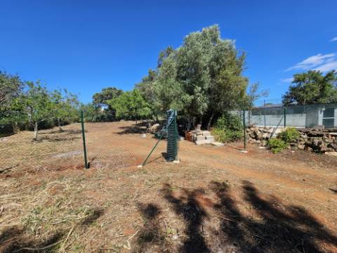 EXCLUSIVIDADE!
 Excelente oportunidade de investimento em Moncarapacho, perto da Fuzeta!