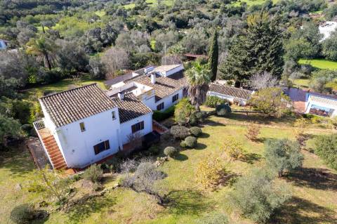 Magnifica quinta de charme com piscina situada perto de Moncarapacho