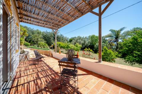 Magnifica quinta de charme com piscina situada perto de Moncarapacho