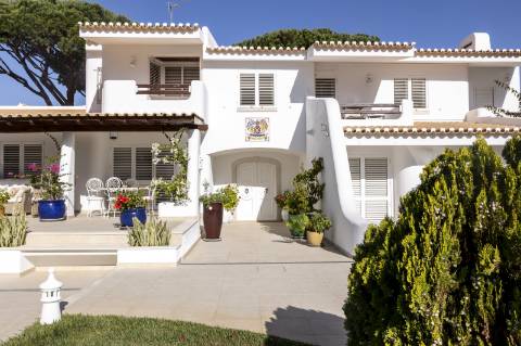 Moradia impressionante 5 quartos num lote excecional