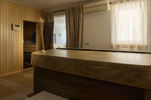Moradia impressionante 5 quartos num lote excecional