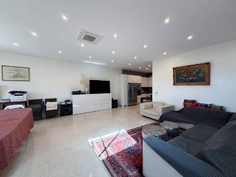 Moradia T3 em Almancil com Excelente Localização