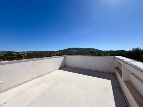 Moradia T3 em Almancil com Excelente Localização