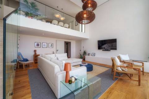 Moradia contemporânea excecional com vistas deslumbrantes sobre o mar