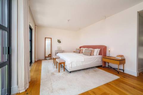 Moradia contemporânea excecional com vistas deslumbrantes sobre o mar