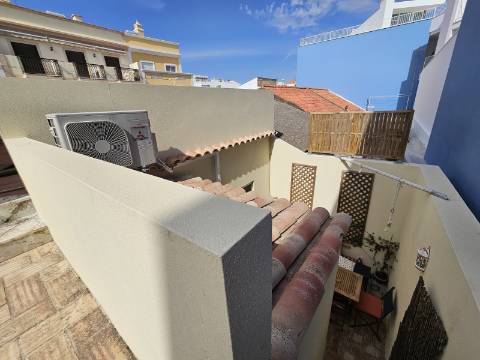 Moradia totalmente renovada no coração de Loulé