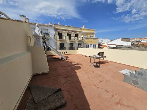 Moradia totalmente renovada no coração de Loulé