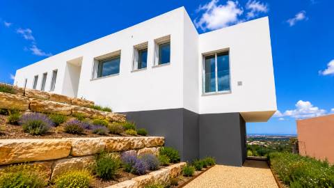 MORADIA 3 QUARTOS COM VISTA MAR PARA VENDA EM FARO