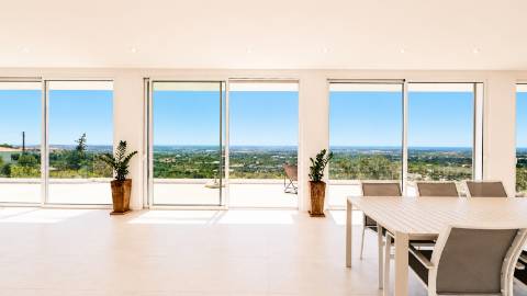 MORADIA 3 QUARTOS COM VISTA MAR PARA VENDA EM FARO