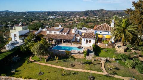 Encantadora Quinta Algarvia com Piscina e Anexo Independente - São Brás de Alportel
