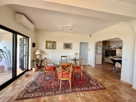 Moradia V3 com vista mar e piscina - Loulé