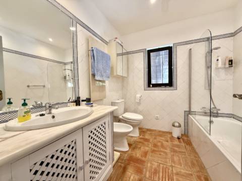 Moradia V3 com vista mar e piscina - Loulé