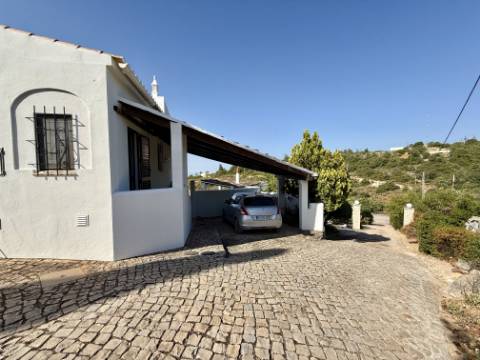 Moradia V3 com vista mar e piscina - Loulé