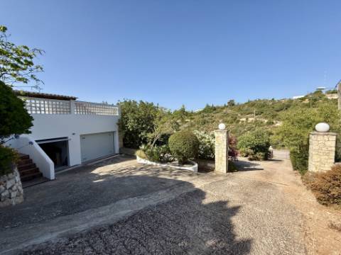Moradia V3 com vista mar e piscina - Loulé