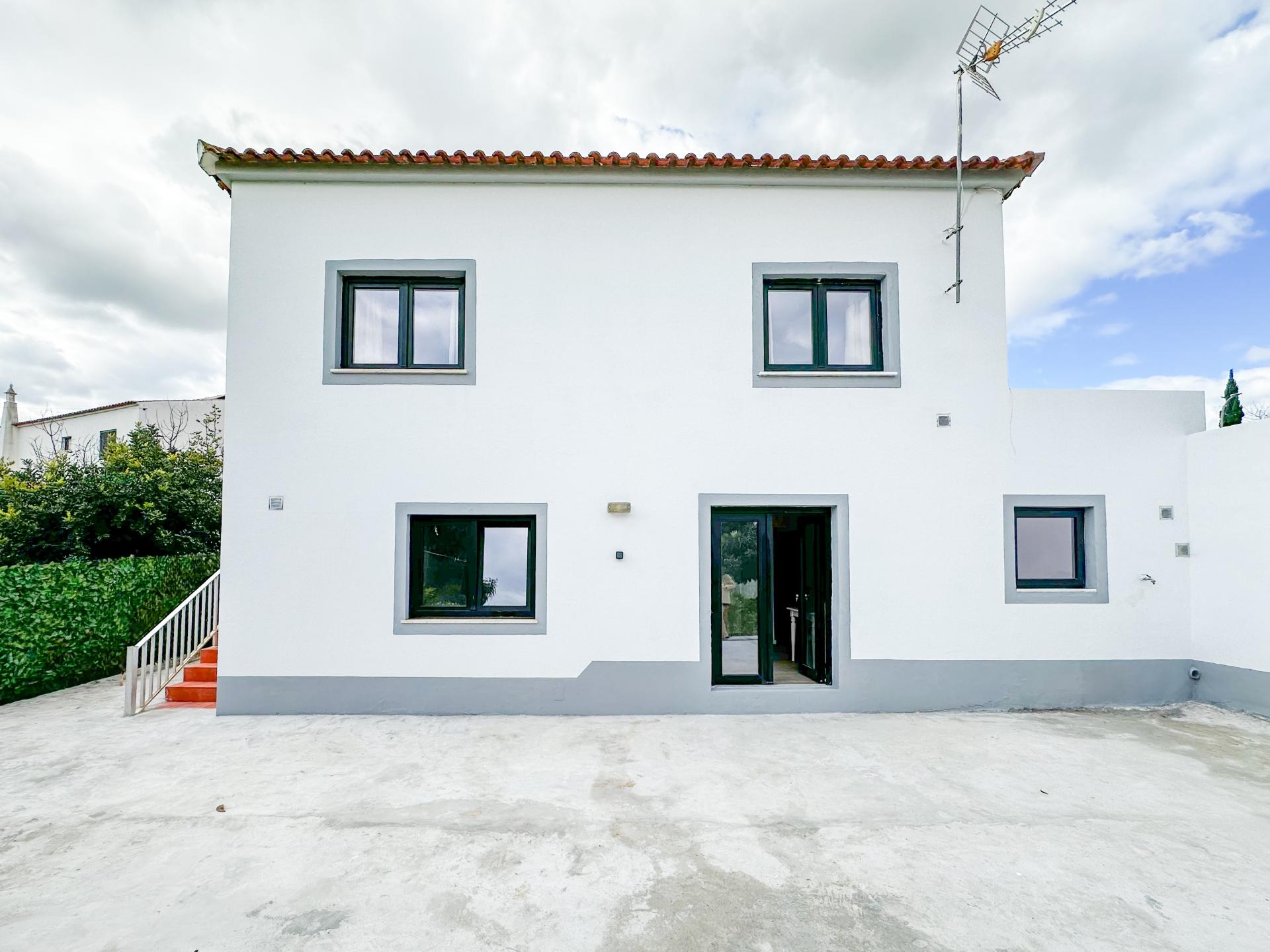 Casa de V2+2 em Almancil com jardim