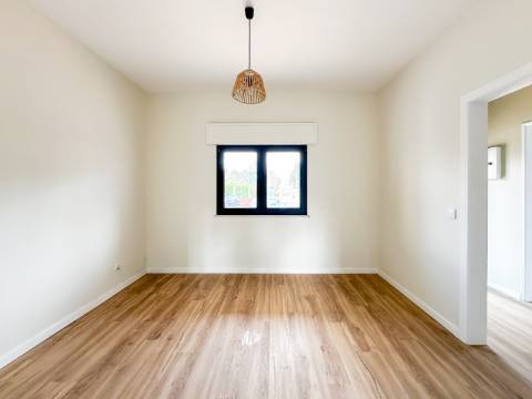 Casa de V2+2 em Almancil com jardim