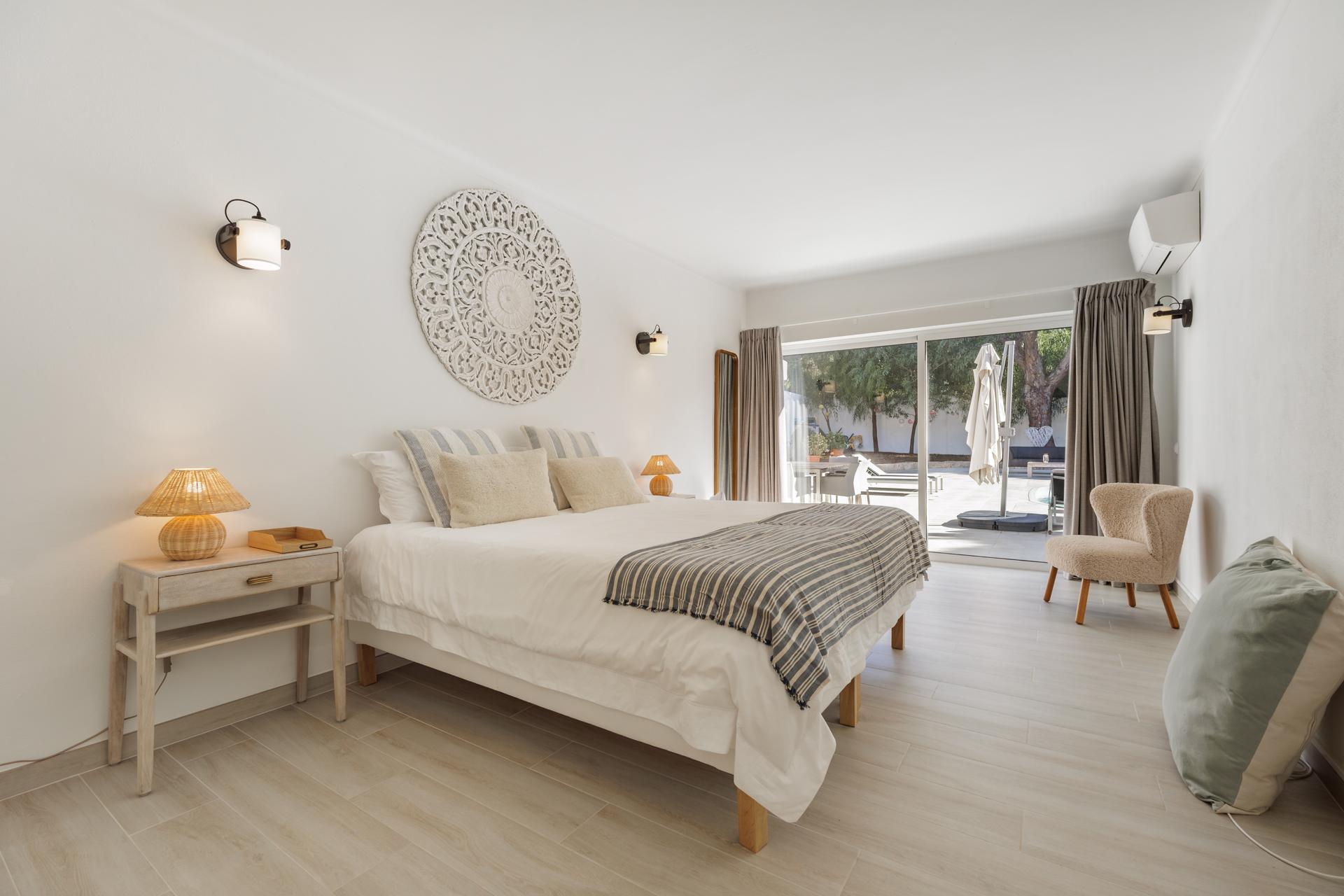 Moradia de charme V3, perto da praia e do golfe no prestigiado Triângulo Dourado, Fonte Santa - Quarteira
