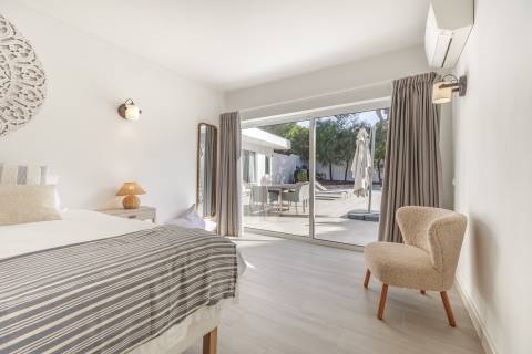 Moradia de charme V3, perto da praia e do golfe no prestigiado Triângulo Dourado, Fonte Santa - Quarteira

