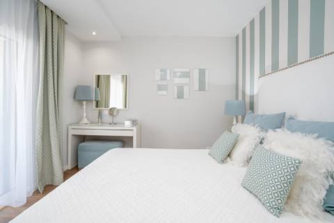 Moradia T4 Independente Renovada com Piscina e Jardim, a 5 Minutos de Faro