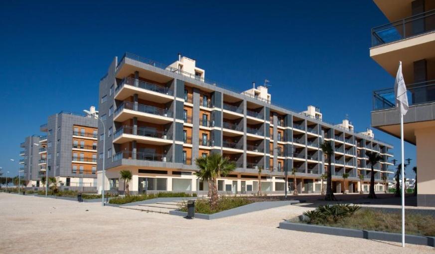 Apartamento T1 na Marina de Olhão com piscina