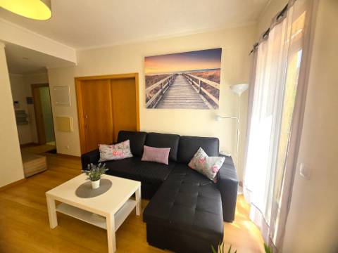Apartamento T1 na Marina de Olhão com piscina